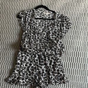 Loft romper size XS BLACK AND WHITE
